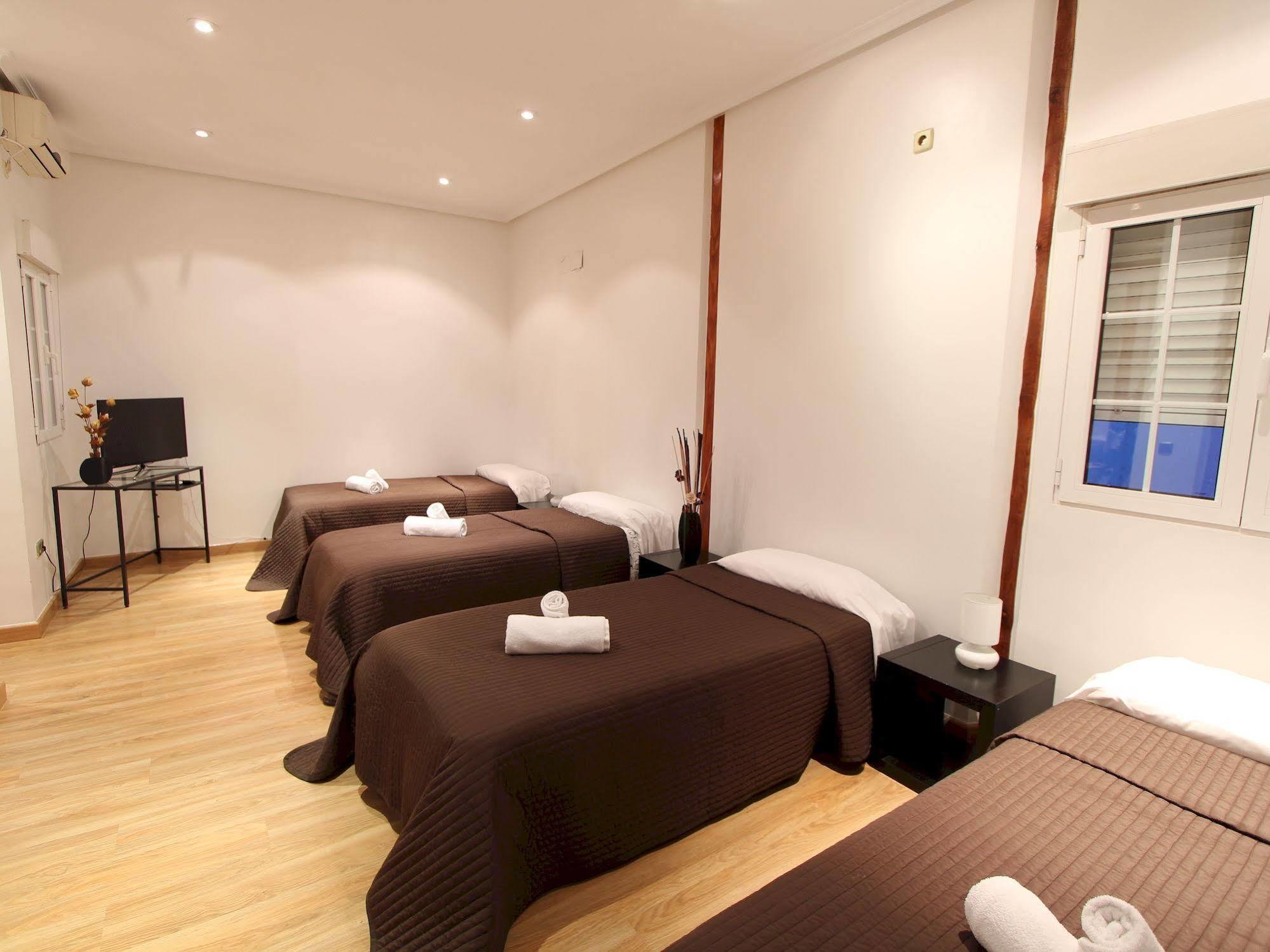 Apartamentos Good Stay Prado 马德里 外观 照片