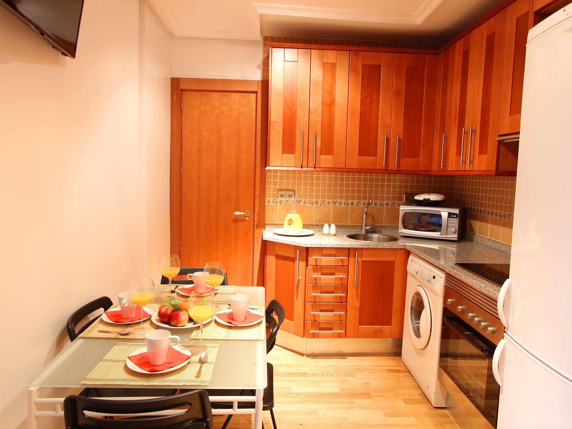 Apartamentos Good Stay Prado 马德里 外观 照片